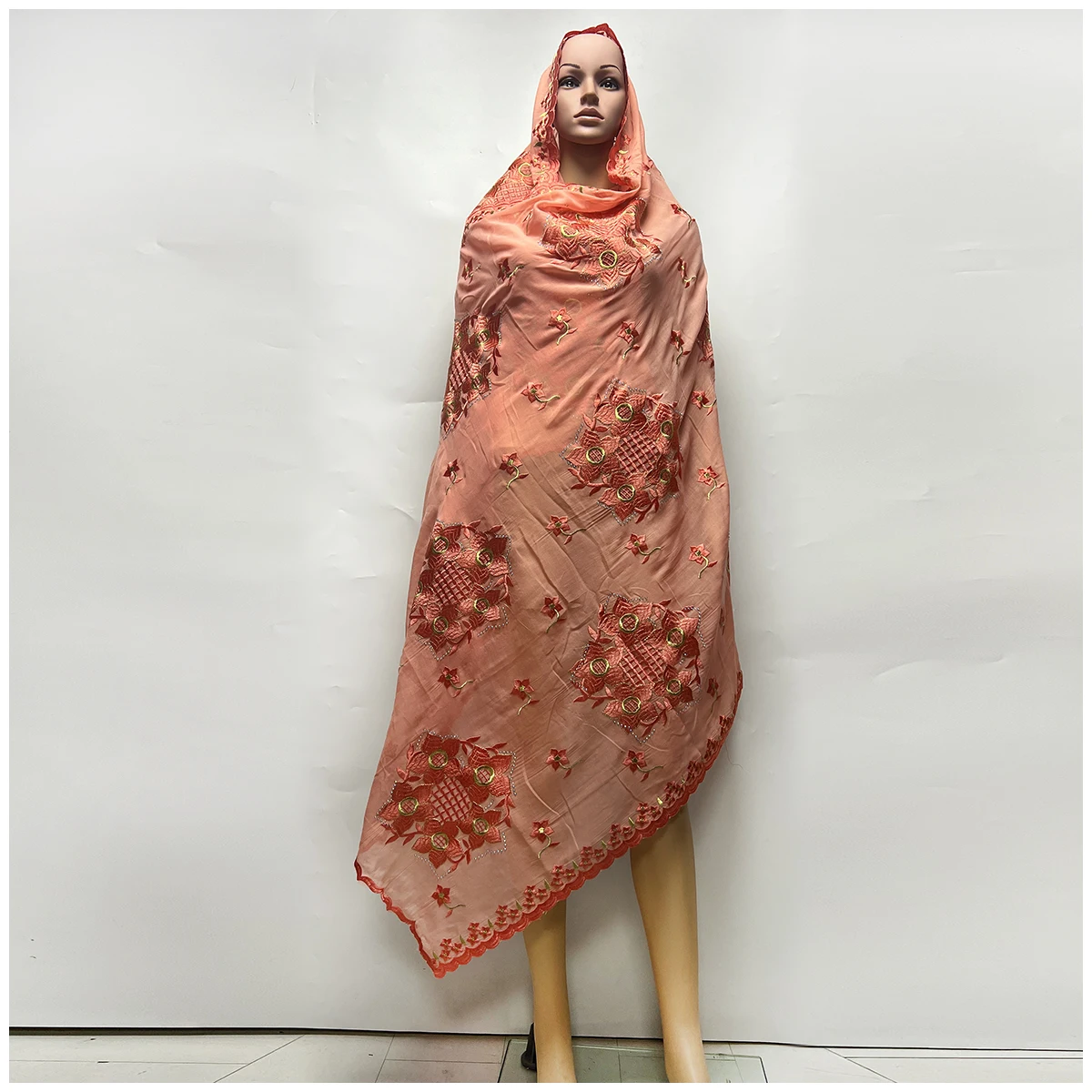 African Women Hijab Muslim Scarf High Quality 100% Cotton Fabric Rayon Cotton Thread Eembroidered Scarf Dubai Excellent Style