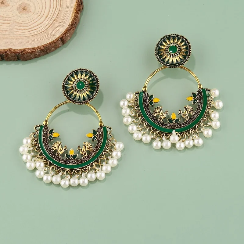 Classic Green Moon Indian Jhumka Earrings for Women Turkey Jewelry Retro Alloy Carved Round Pearl Tassel Wedding Earrings Bijoux