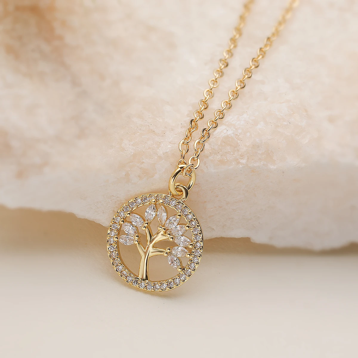 NEWBUY 2025 Trendy Gold Color Copper Jewelry Shiny AAA CZ Zircon Inlay Life Tree Pendant Necklaces For Elegant Women