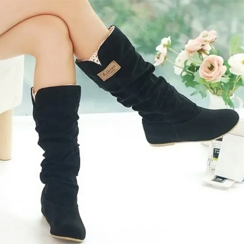 Women's Mid-tube Snow Boots Fashion Flat-soled Autumn Winter Casual Women Boots Rubber Soft Sole Suede Large Size Ladies Shoes