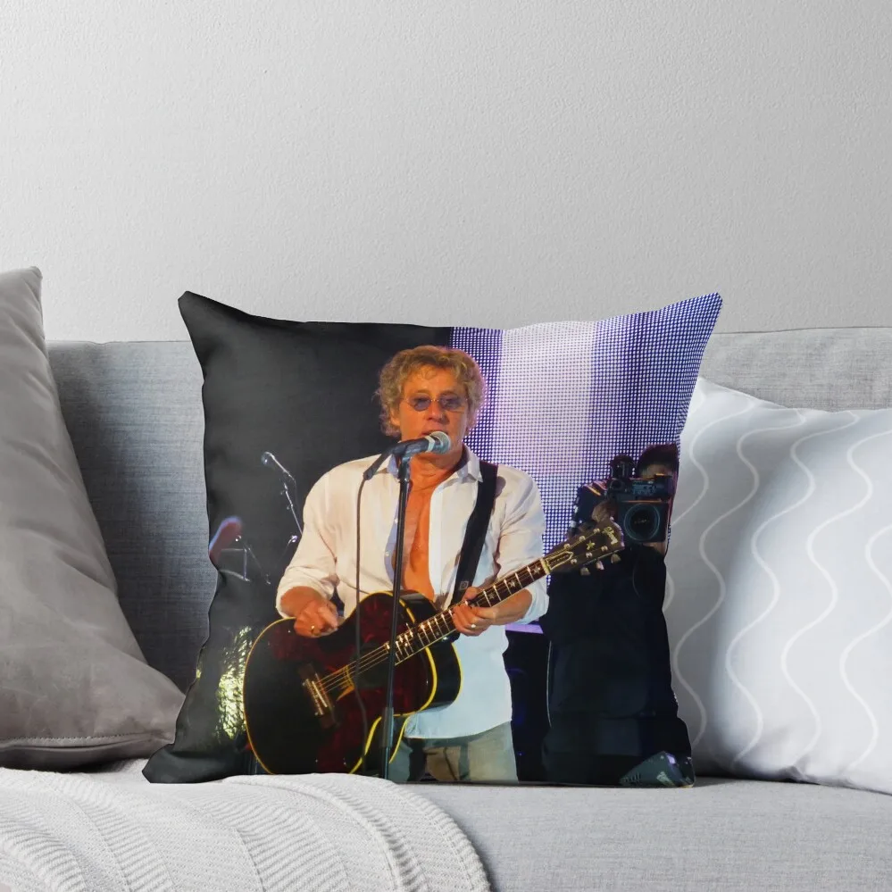 Roger Daltry Who Concert Las Vegas Feb. 2013 Throw Pillow Cushion Cover Set Cushions Home Decor pillow