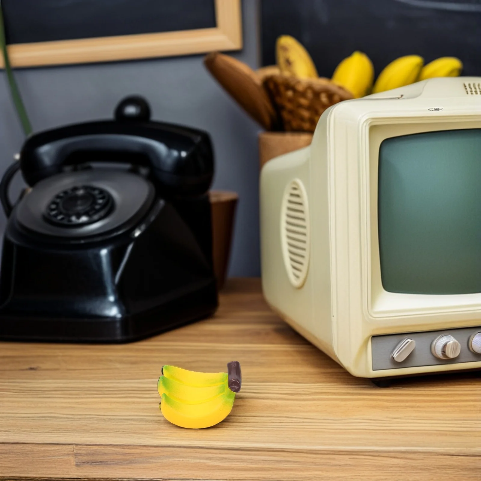 24Pcs Simulation Mini Bananas Yellow Resin Artificial for Dollhouse Decoration Micro Scene Fruit Accessories Faux Food