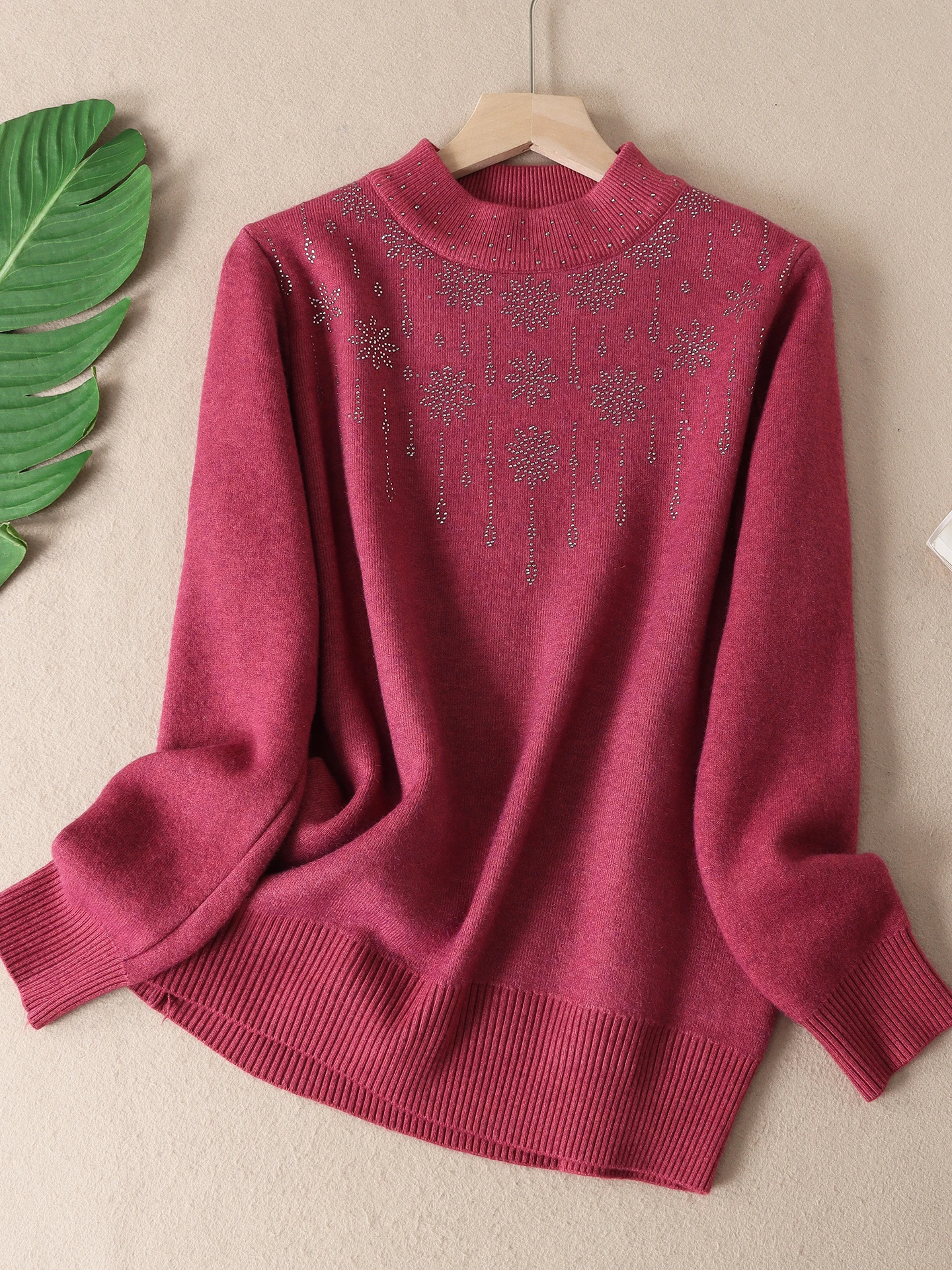 

Thiened Fce f High Collar Sweater Women's Winter Warm Sli Knitted Top Inteated Design Diamond Embellied Strai...