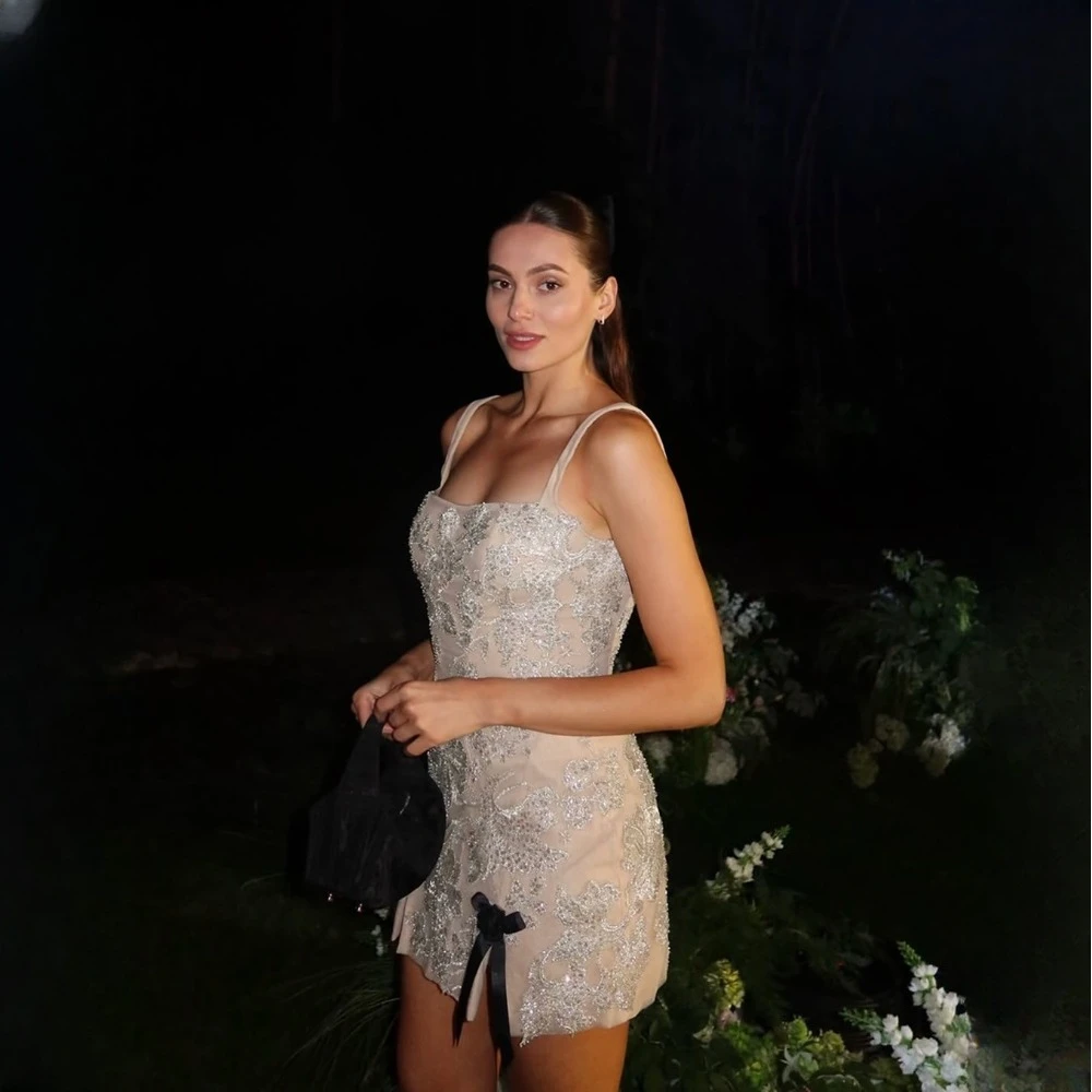 Customized Shining Mini Short Women Evening Dresses Sexy Beading Prom Gowns Vestidos De Noite Exclusivamente Para Mulheres 2026