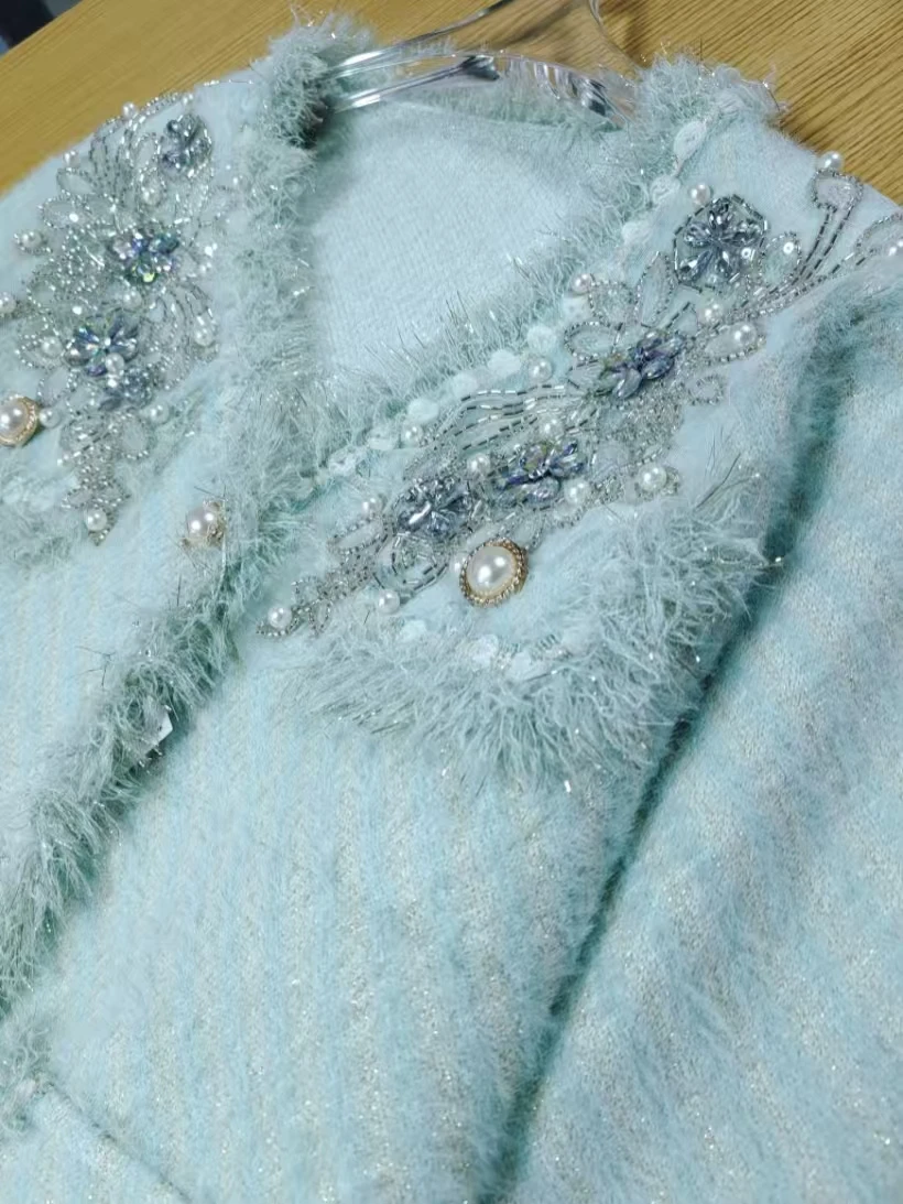 Foto Asli Gaya Mewah Berlian Bunga Rajutan Cardigan Mantel Untuk Wanita Tebal Hangat Musim Gugur Musim Dingin Sweater Luaran Jaket Rajut
