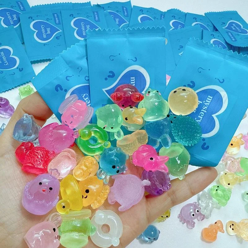 

50pcs random Luminous Mini Animal Figures Mystery Bag Cute Glow Resin Blind Bag Kids Reward Gifts Birthday Party Favors Desk Ornament Toys