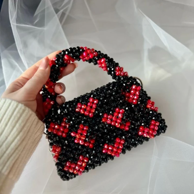 

Черно-красный дизайн, производство бусин, женская сумка, модная маленькая квадратная сумка Ins Love, банкетная вечеринка, стиль ко Дню святого Валентина