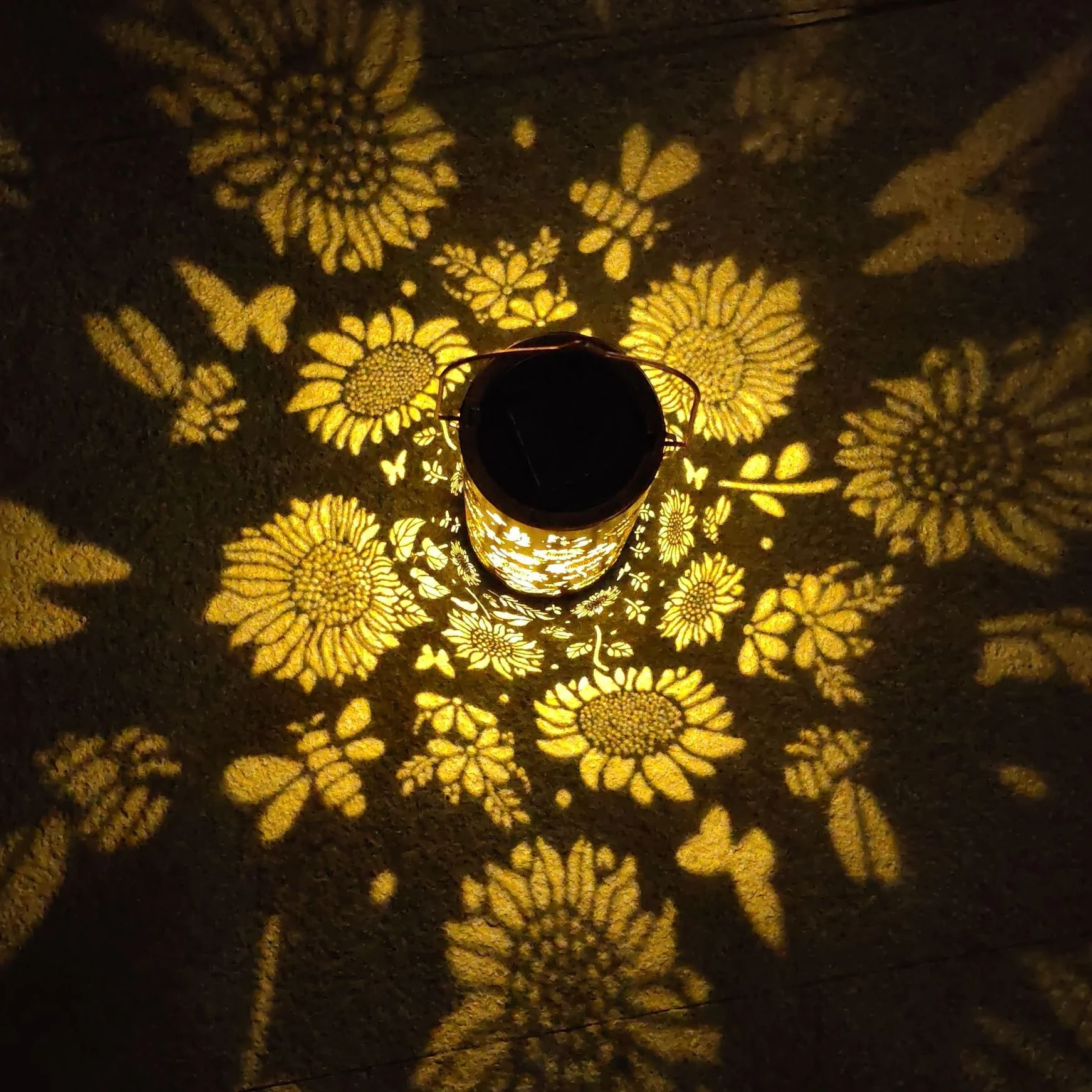 Solar Powered Outdoor Waterproof Step Decoration Landscape Lights Courtyard Lawn Projection Automatic Lighting In The Dark