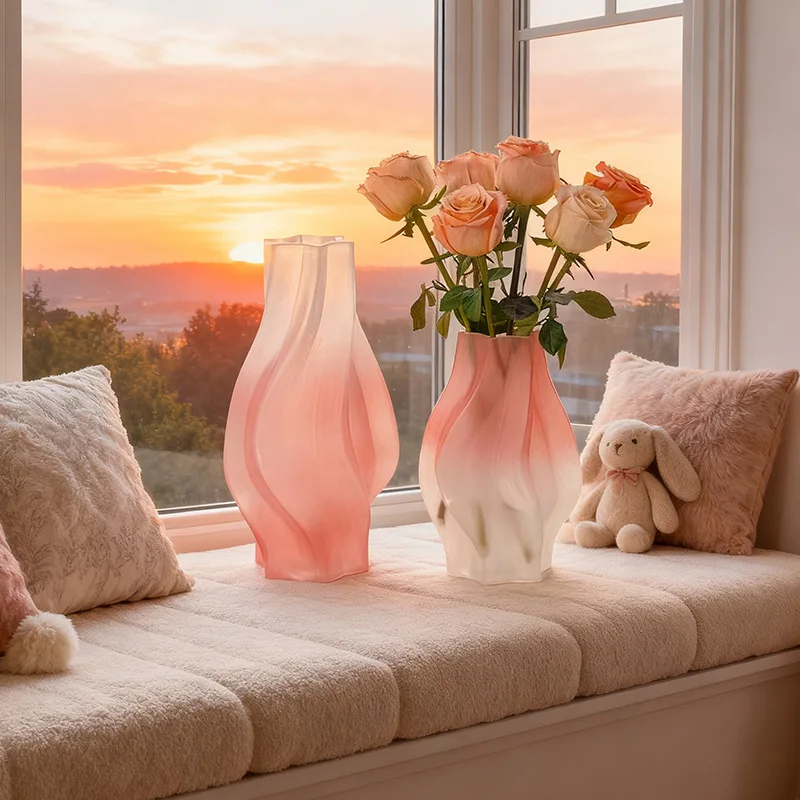 

Nordic Creative Matte Gradient Glass Vase, Tornado Series Premium Vase, Dry Flower Craft Home Decor, Moving Gift Flower Pots