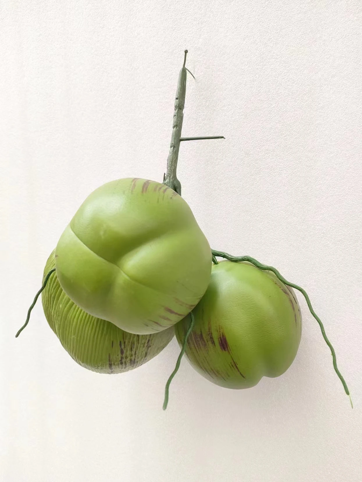 Simulated coconut tree fruit model, tropical fruit decorative props, palm tree fake fruit