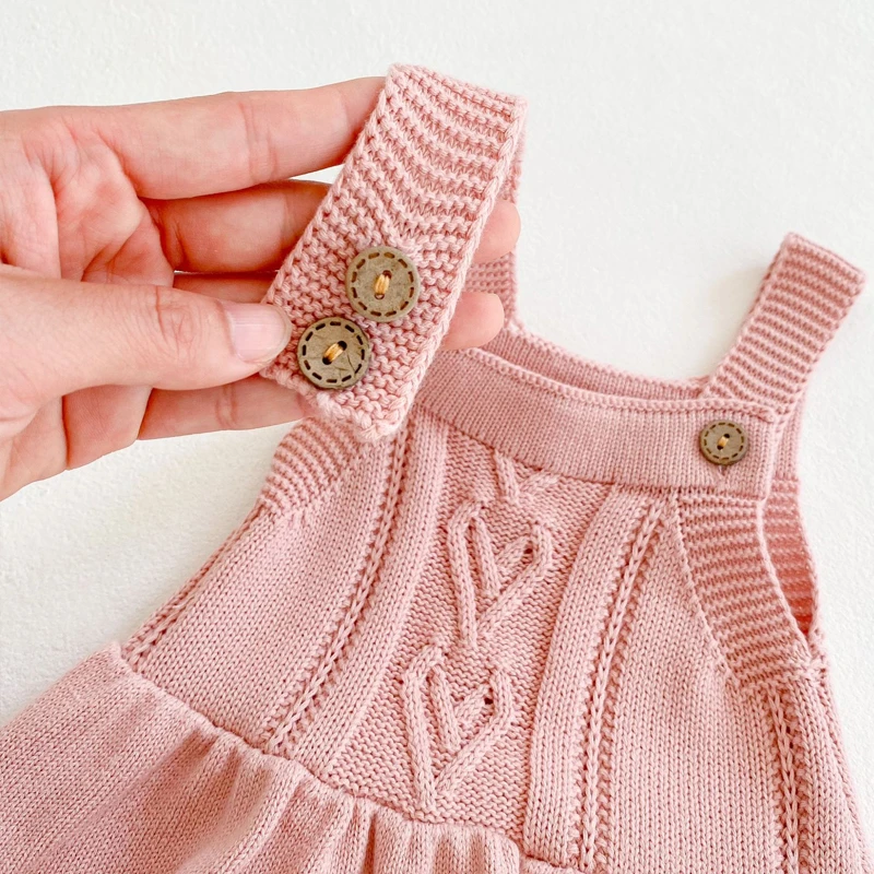 Neue Herbst-Babykleidung, Liebes-Lotusblatt-Overall für Mädchen im Alter von 0–3 Jahren, gestrickter Overall, dreieckiger Kletteranzug