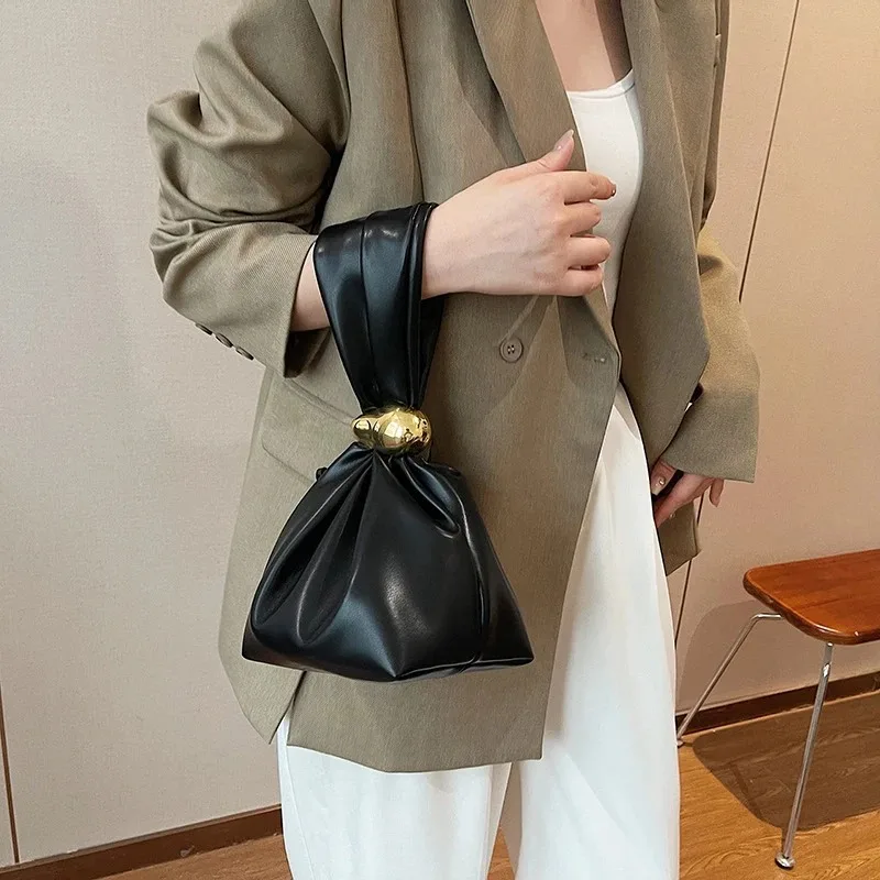 

Fashion knotted ladies vintage shoulder bag wrist tote bag and wallet mini pu leather dumplings niche clutch bag ladies