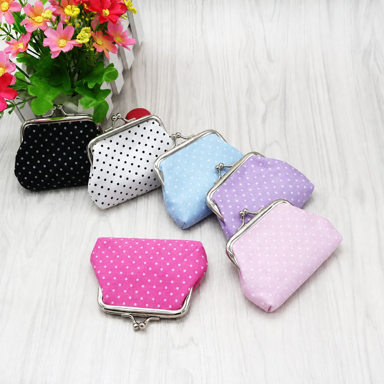 Kids Fabric Change Pouch Portable Mini Polka Dot Coin Purse Kiss Lock Small Pouch Fabric Dumpling Shape Coin Bag For Daily Small