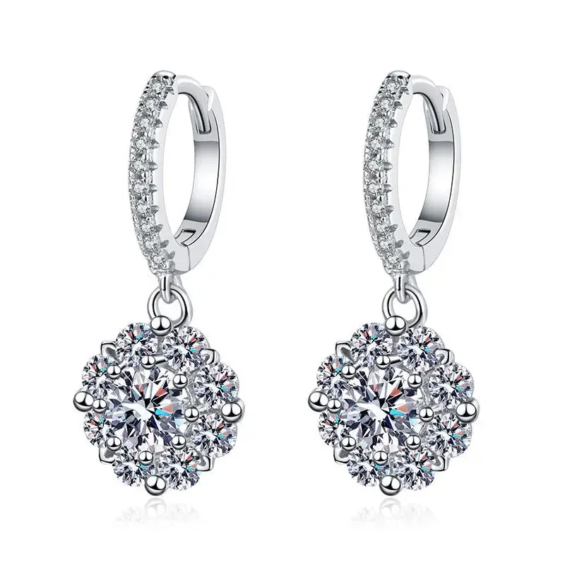 

S925 Sterling Silver Plated PT950 Universal Blossoming Mosang Diamond Earrings 50 Cent D Color Wedding Jewelry Wholesale