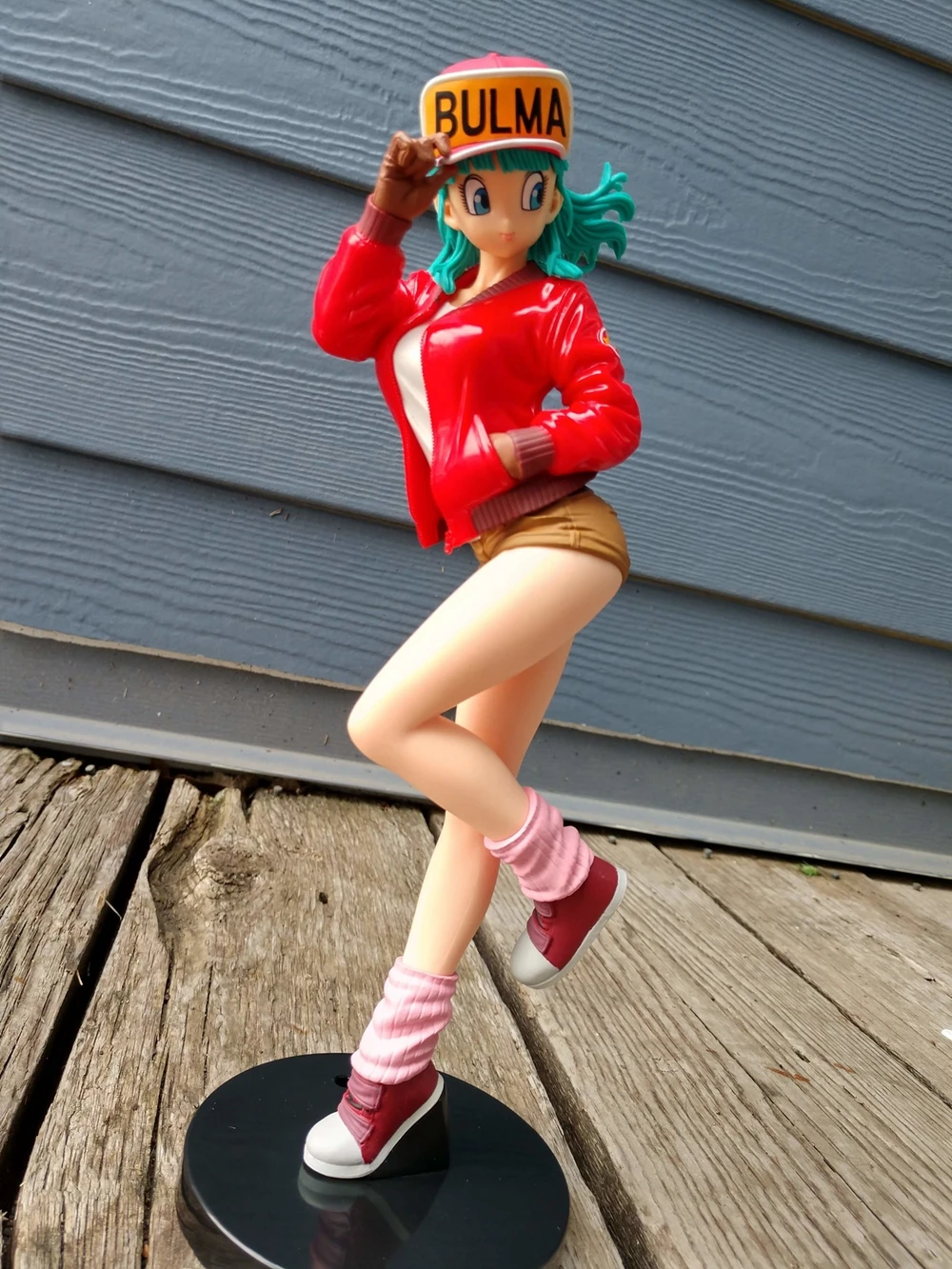 26CM Anime Dragon Ball Figuer Bulma Fgirue brokat & glamours z serii odzieży sportowej stojąca zabawka figurka prezent figurka z PVC