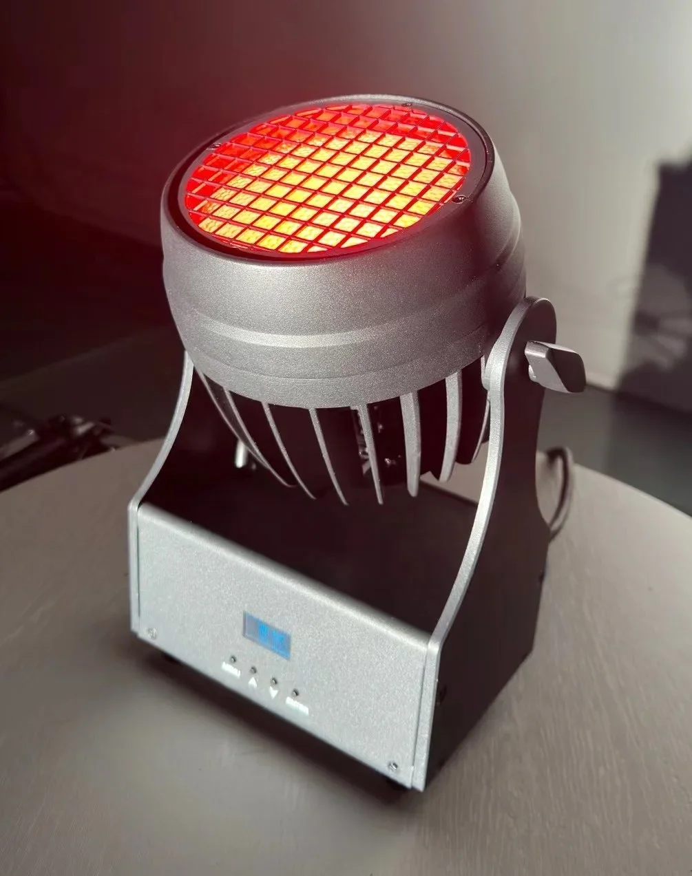 

1800K-3200K RGBWO COB Floodlite Blinder FLEX Blaze Effect Light Led Fresnel Light