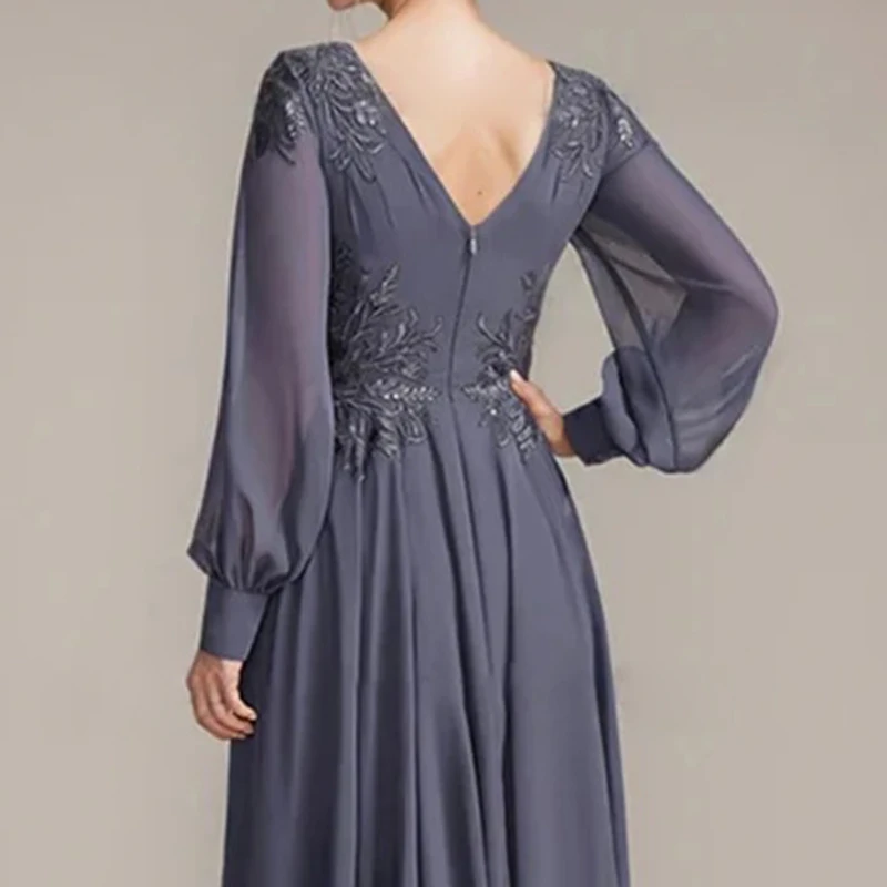 Elegant V-Neck Evening Dress with Lace Appliques Mother of Bride Dresses Long Sleeve Chiffon Formal Gown for Wedding Party Dress