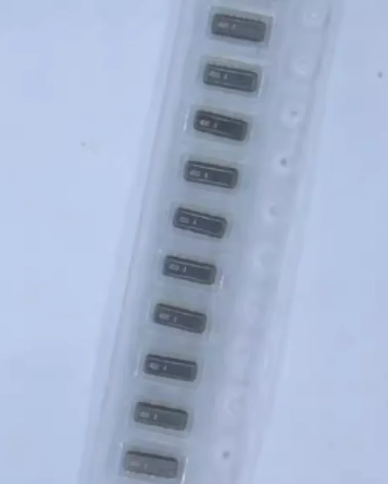 100 Buah CSTCR4M91G55-R0 SMD Osilator Kristal Pasif Volume Kecil 4.9152M 4.9152MHz