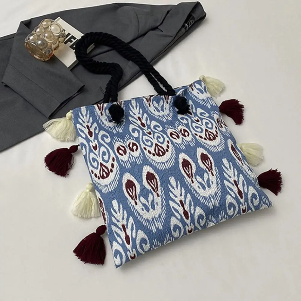 Borsa tote con nappa di grande capacità Borsa a tracolla in stile etnico con frange in tessuto Modello geometrico con coulisse Borsa bohémien estiva