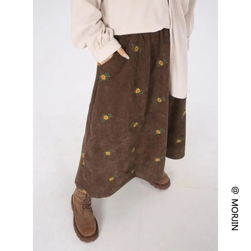 Japanese Retro Brown Corduroy Skirt Women Autumn Winter Floral Mid-length Skirt Embroidered A-line Umbrella Skirt with Sweater