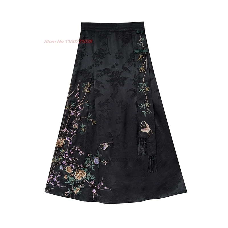 تنورة صينية عتيقة لعام 2025 تنورة جاكار ساتان مطرزة بالزهور الوطنية تنورة شرقية تقليدية بخصر مطاطي تنورة على شكل حرف a