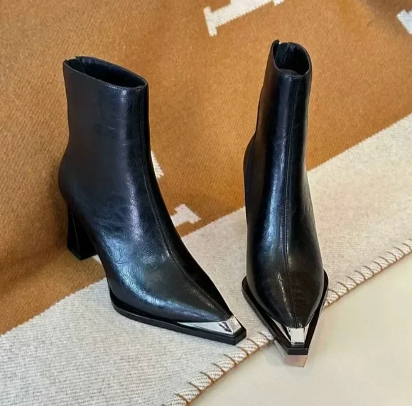 Bottes de rinçage modernes pour femmes, fermeture éclair latérale, décoration en métal sexy, chaussures pour dames, haute qualité, mode, 2024