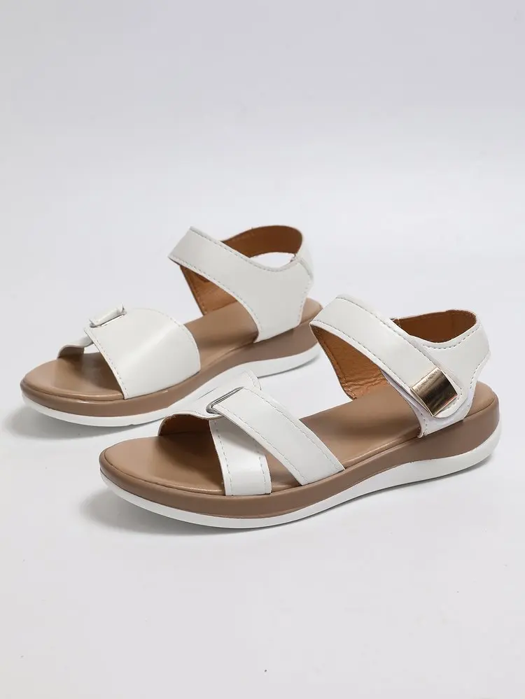 2026 Damen Sommer Flache Sandalen Mode Metallschnallen-Riemensandalen Runde Zehen Offene Zehen Lässige Bequeme Strand-Römersandalen für Frauen – Detail 10