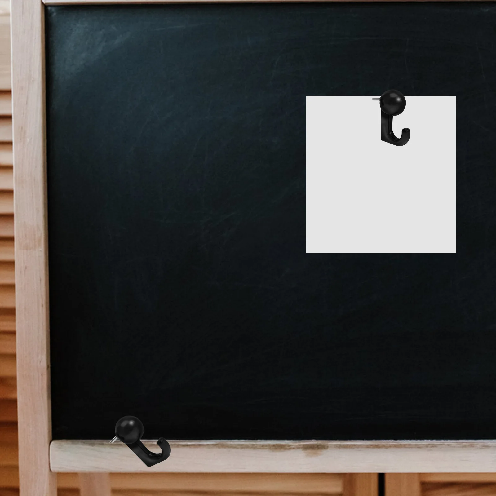 

50pcs Black White Hooks Thumb Tacks Push Pins for Photo Wall Decor Office Board Map Markers Heavy Duty Portable