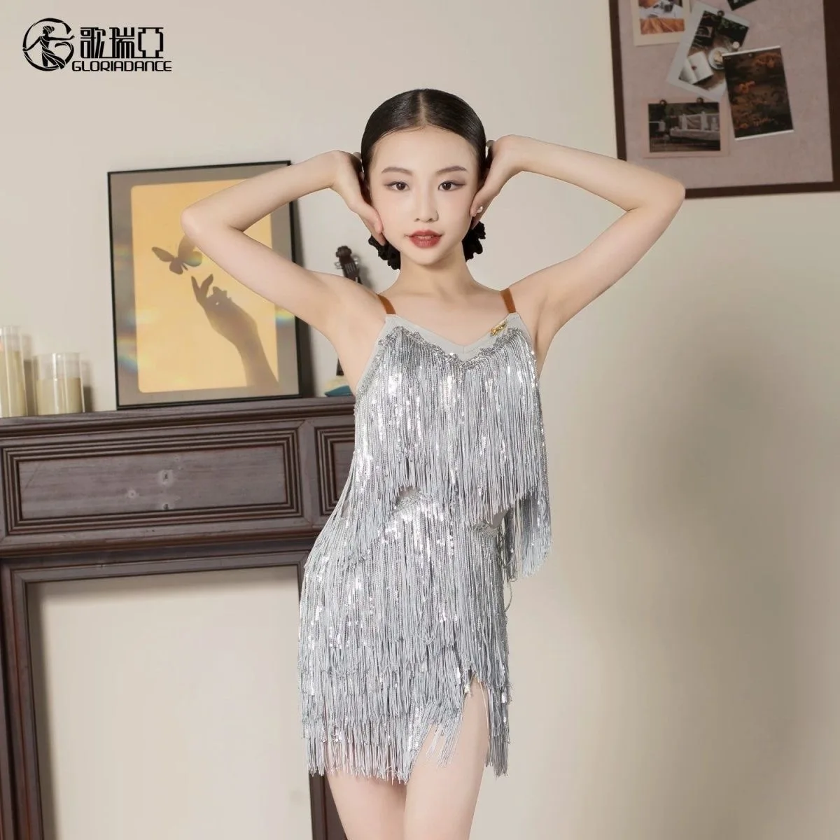 Costume de danse ligne, nouveaux produits, vêtements de danse, jupe à franges, gris argent, robe de danse Latino pour femmes, Costume de scène pour filles