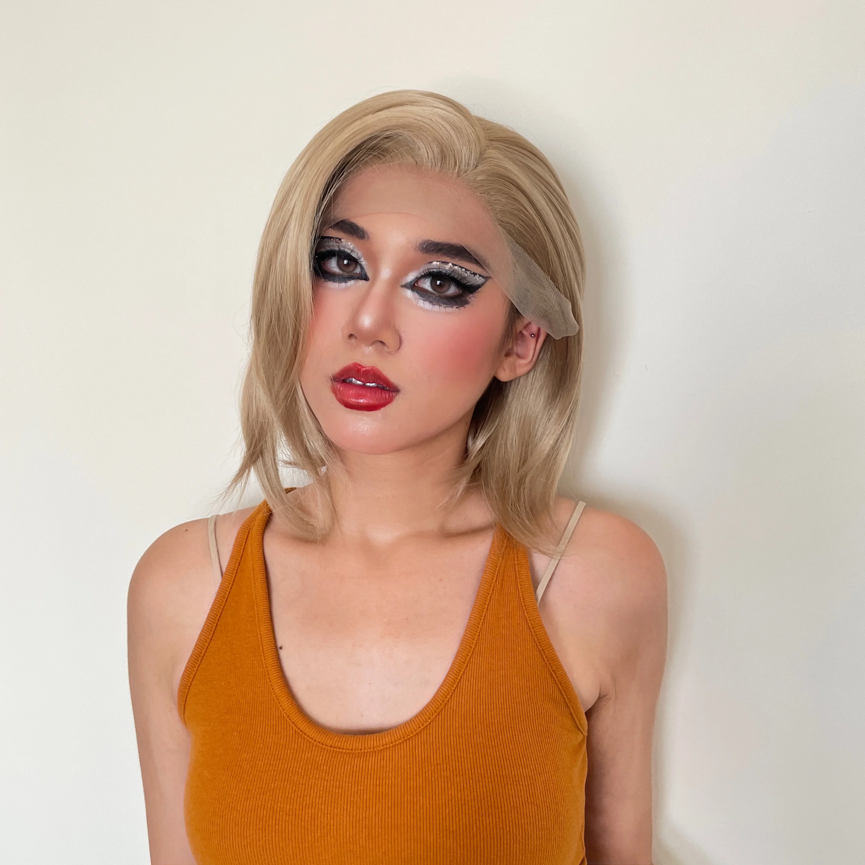 Honey Blonde Short Bob Cut Wigs for Women Synthetic Hair 13X4 Lace Front Wigs Pixie Half Hand Tied Glueless Wigs Daily Free Part