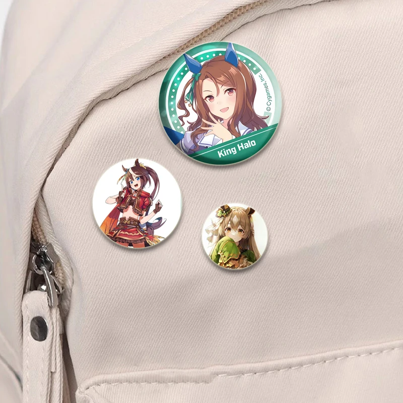 Sonder woche Stille Suzuki Tokai Teio Wodka Abzeichen Anime Cartoon Broschen Cosplay niedlichen Emaille Pins für Kleidung Zubehör Geschenke