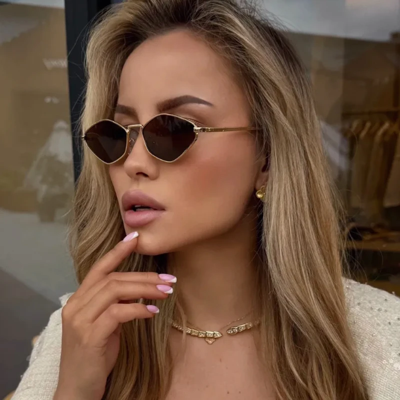 Gafas de sol poligonales con montura pequeña para motocicleta, 2 uds., marca de lujo para mujer, gafas de sol con marco de Metal Steampunk, gafas UV400 para mujer