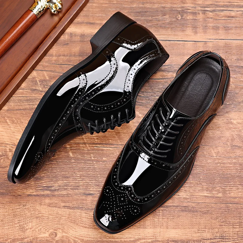 Men's Classic Retro Oxfords Shoes Lace-up Mens Business Dress Office Leather Shoes British Style Men Fashion Wedding Party Flats
