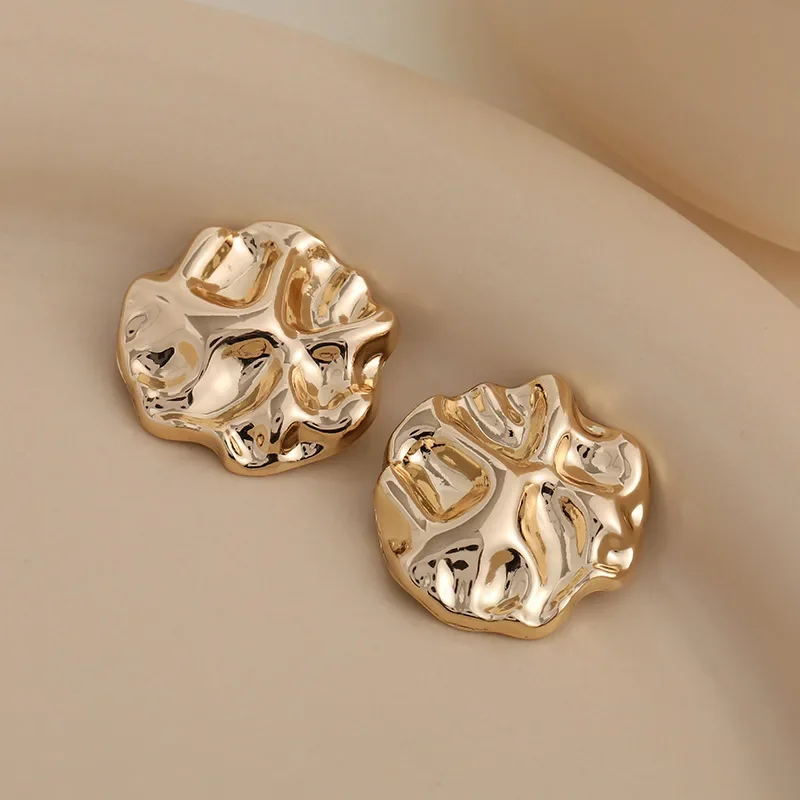 5Pcs/set Women Fashion Beautiful Gold Color Shank Buttons Zinc Alloy Irregular Shape Buttons Women Man Sweater Coat Accessories