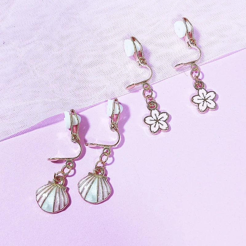 2 Pairs/Set Korean Style Kids Ear Clip Lovely Cartoon Flower Baby Ear Clip No Piercing Earring Ear Ring for Baby Girls Children
