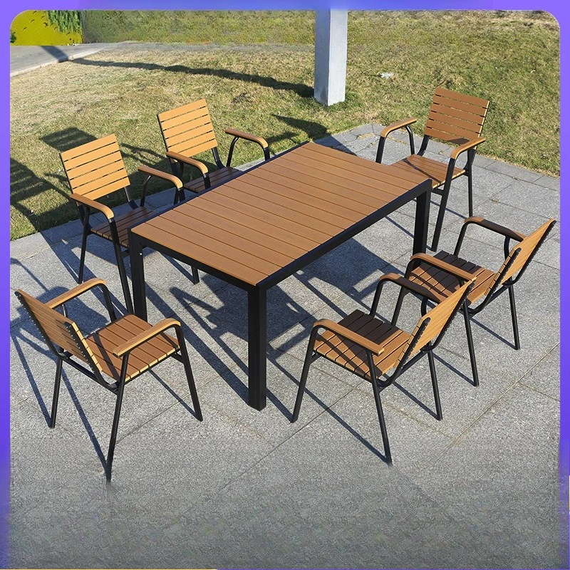 

Customizable outdoor tables and chairs