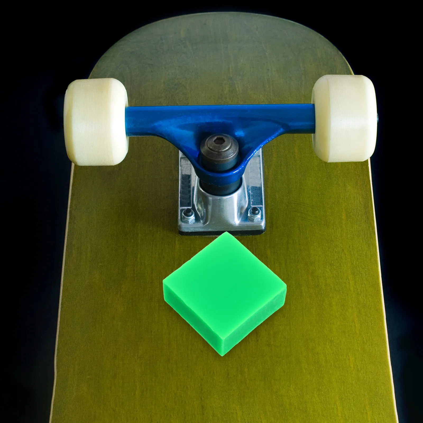 a-cera-essencial-para-skate-aumenta-a-velocidade-protege-a-parte-inferior-da-prancha-e-reduz-a-frequencia-de-manutencao-compativel-com-todos-os-modelos-de-skate