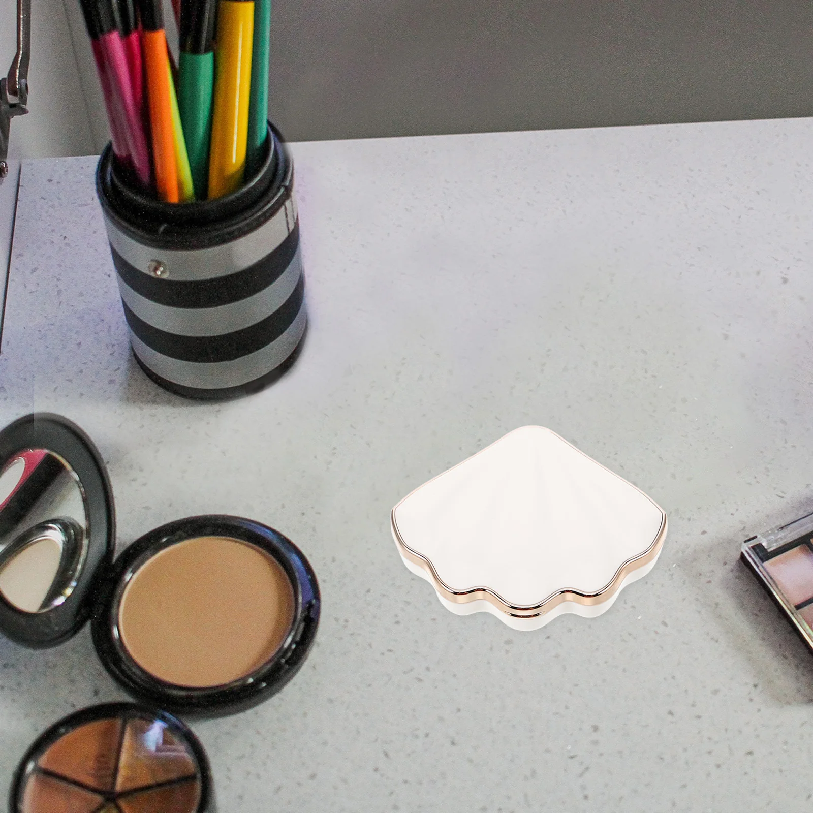 

1 Box Facial Highlight Powder Safe Fine Workmanship Lightweight Face Makeup Powder Pallet Beauty Makeup Facial Cosmetics