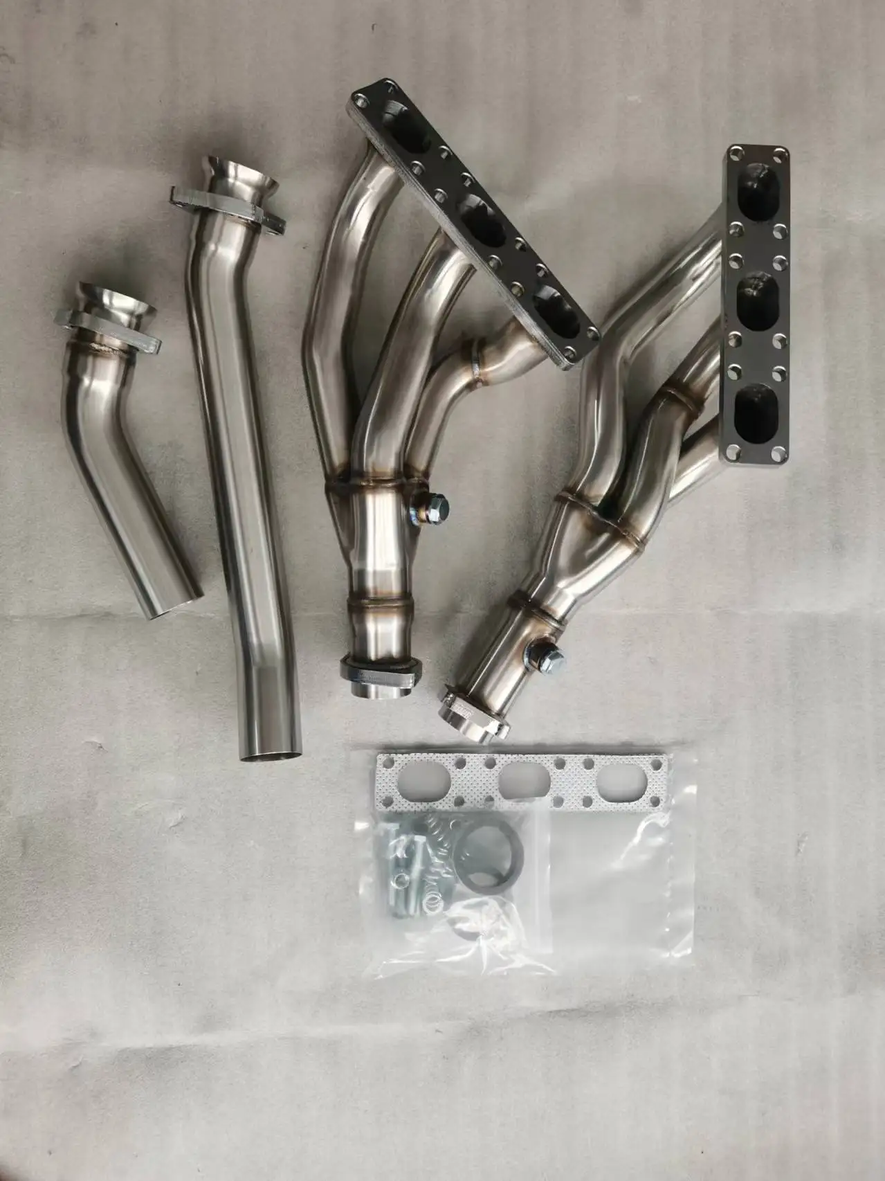 Exhaust Manifold Racing Header for 98-00 B MW E46 323 323I 328I Z3 E39 528I