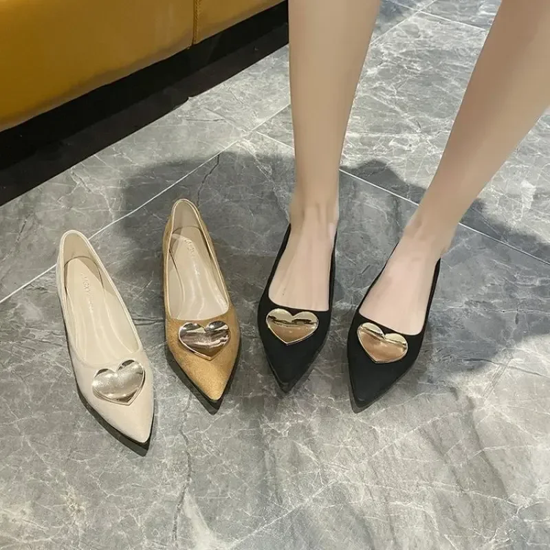 New 2024 Soft Roll Flats Women's Curly Metal Embellished Mocha Point Light Mouth Stylish Comfortable Shoes Plus Size 35-42