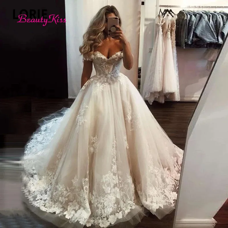 Luxury Wedding Dress Off Shoulder Lace Appliques A-Line Boho Princess White Ivory Bridal Dress Bohemian Wedding Gowns 2022