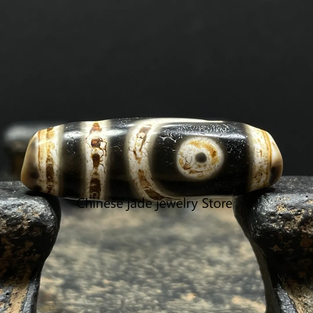 Tibetan Nepalese Himalayan Ancient agate Old Dzi Talisman 2 eye Beads Amulet 1