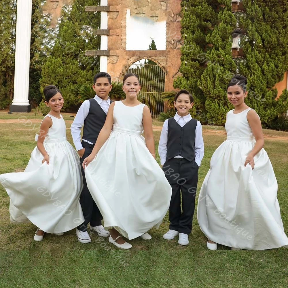 Aangepaste satijnen bloemenmeisjesjurk voor bruiloft bruidsmeisje ronde hals open rug eerste communiejurk met strik kinderfeestjurk