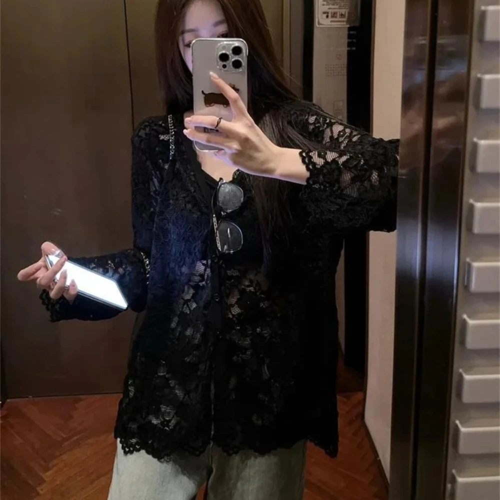

Весенне-летняя женская белая рубашка, черная рубашка, женская кружевная блузка, женская элегантная одежда в корейском стиле, рубашки с длинными рукавами