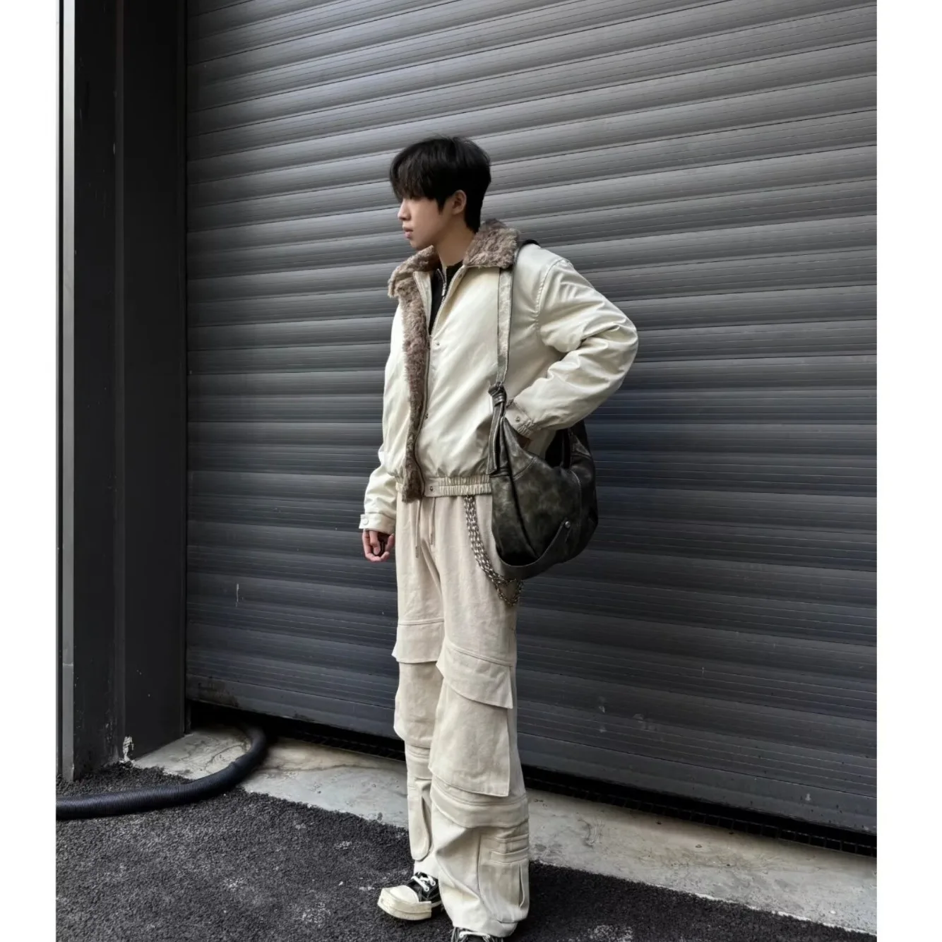 

Мужская куртка-бомбер с меховым воротником в стиле Y2K: модная повседневная уличная одежда оверсайз для молодежи, городской стиль