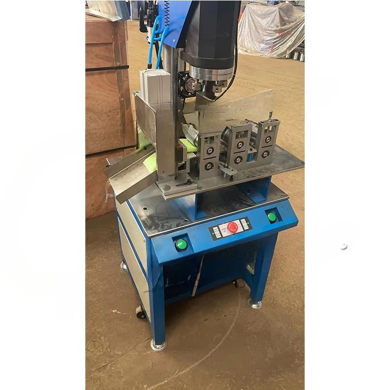 Automatic ultrasonic welding and cutting machine Washing Dawang scouring cloth making machine numerical control type