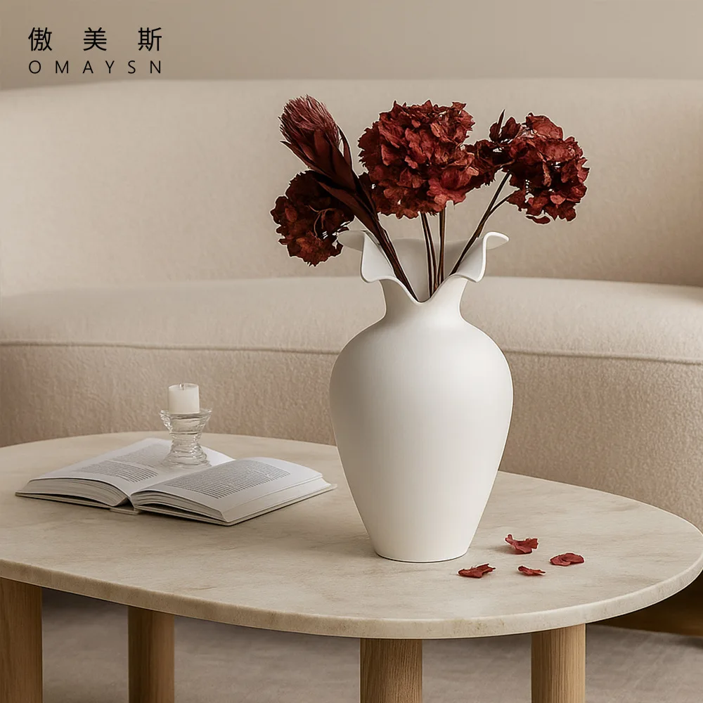 Plain white ceramic vase ceramic ornament collar French vase living room decoration