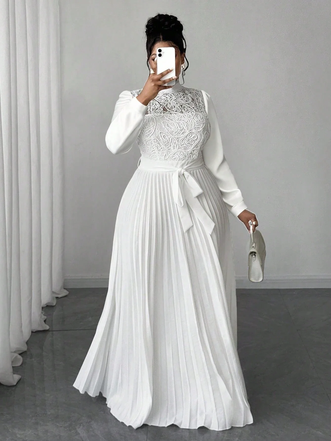 

Elegant Plus Size Lace Bodice Pleated Waist Cinched Floor Length Dress