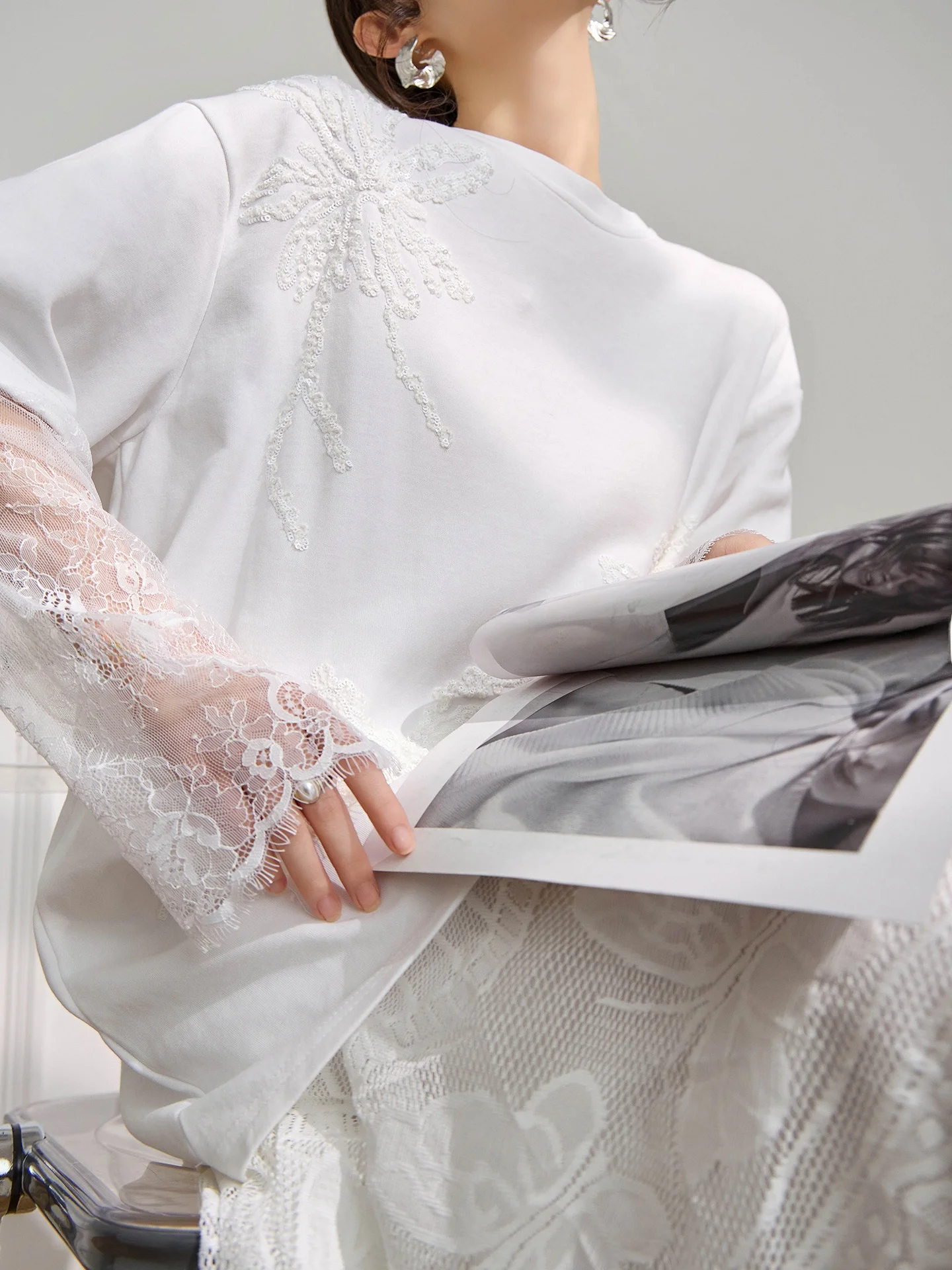 Lace Splice Long Sleeve T-Shir - Phone Accessories On Top ulasan dan harga