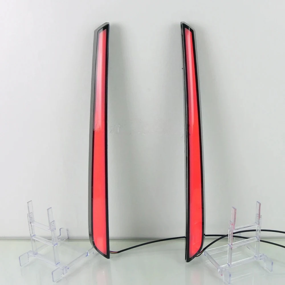 سيارة LED بدوره مصابيح إشارة لتويوتا برادو LC250 2024 2025 ترقية العمود الخلفي ضوء أضواء خلفية التوصيل والتشغيل ضوء الفرامل